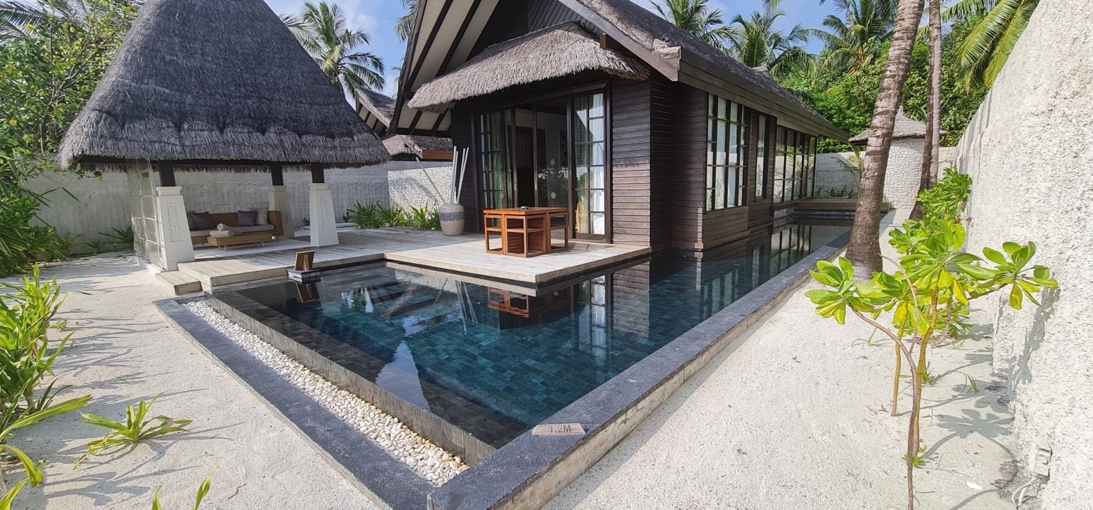 Private Beaches in the Maldives with TRAVEL WORLD